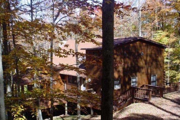 [Image: Beautiful Mountain House - Free Wifi, Hot Tub, Close to Skiing, Dolly Sods]