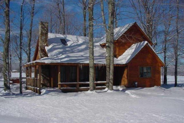 [Image: Cozy Mountain Chalet]