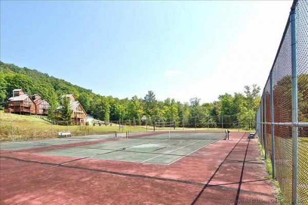 [Image: Amazingly Affordable Lodging in the Center of Canaan Valley!]