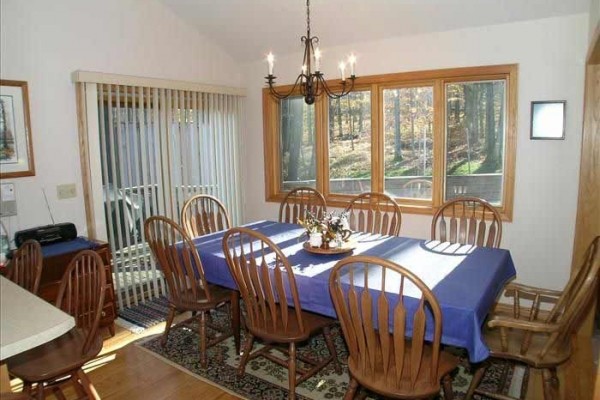 [Image: Comfortable Mountain Home is a Short Walk to the Timberline Trails!]