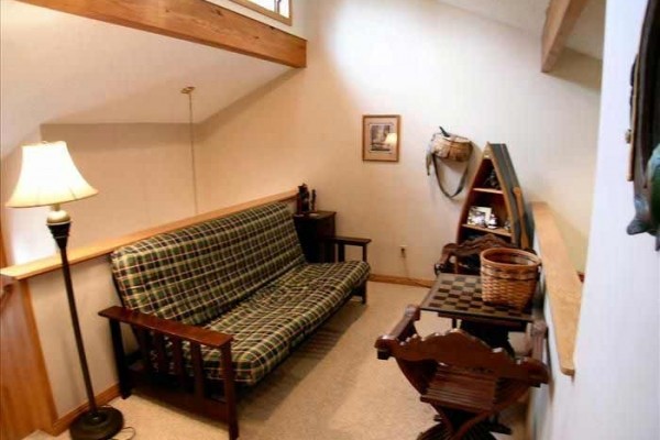 [Image: Clean, Comfortable, Convenient Townhome is an Excellent Vacation Location!!]