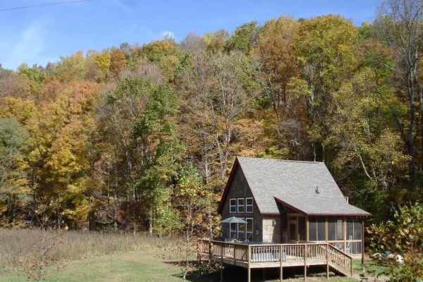 [Image: Luxury Mountain Cabin Inside Monongahela National Forest]