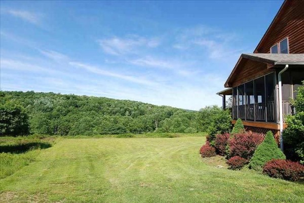 [Image: Views, Views and More Views from This One of a Kind Mountain Home!]