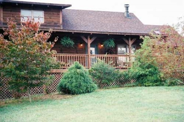 [Image: The Chestnut Cabin Luxury Cabin Rental]