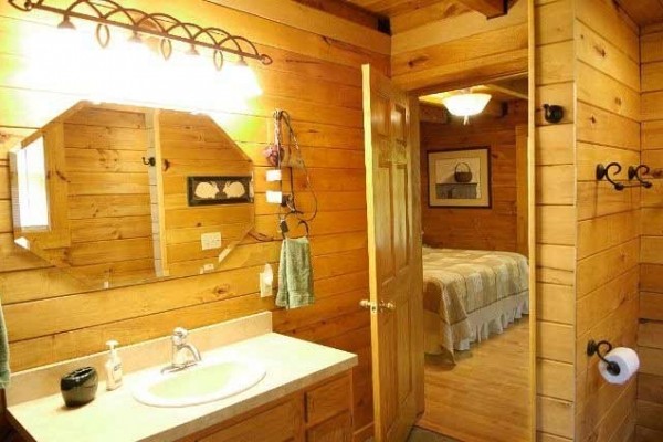 [Image: The Chestnut Cabin Luxury Cabin Rental]