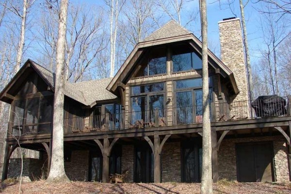 [Image: A Luxury Vacation Rental on the Rim of the New River Gorge]