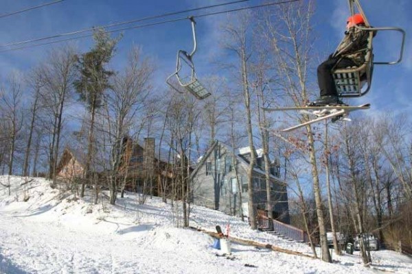[Image: Ski-In &amp; Ski-Out Winterplace Ski Resort West Virginia with Wifi]