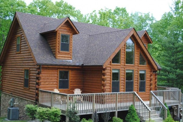 [Image: Luxury Log Home at Glade Springs, Close to Beckley]