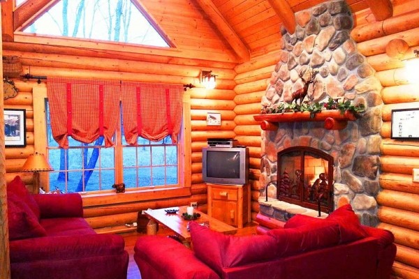 [Image: Little Mountain Retreat in Beautiful Pocahontas County]