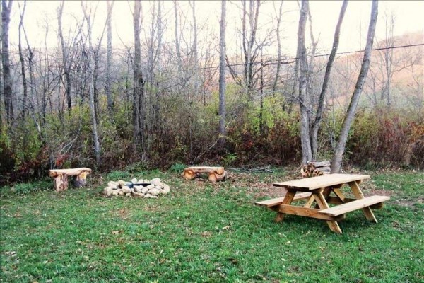 [Image: Little Mountain Retreat in Beautiful Pocahontas County]