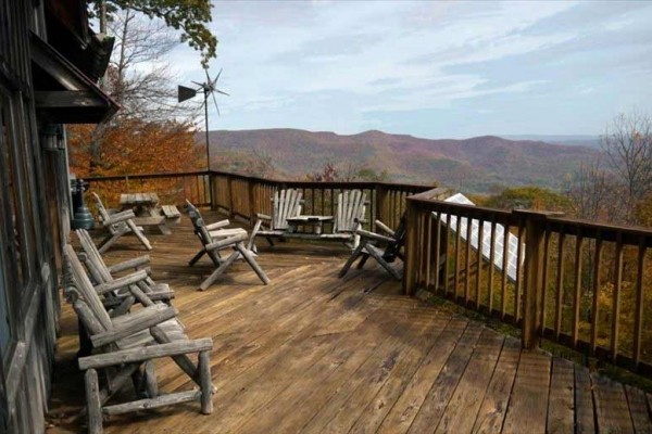 [Image: Cranberry Mountain Lodge-Private, Tranquil, Beautiful.]