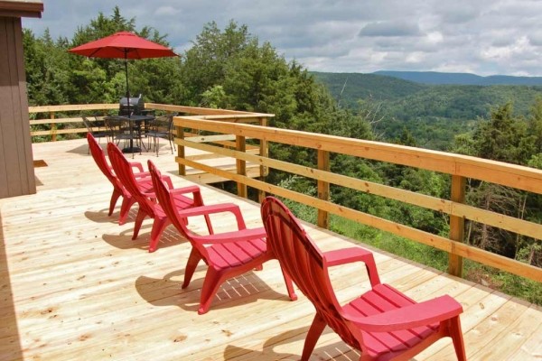 [Image: Lost River Cabin - Nestled on 5 Acres with Spectacular Mountain Views]