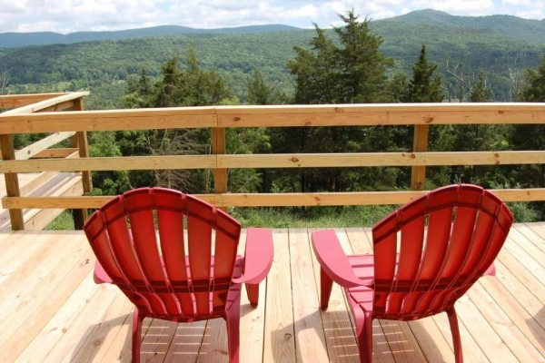 [Image: Lost River Cabin - Nestled on 5 Acres with Spectacular Mountain Views]