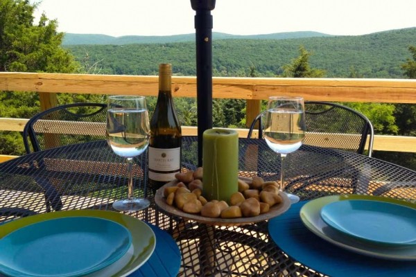 [Image: Lost River Cabin - Nestled on 5 Acres with Spectacular Mountain Views]