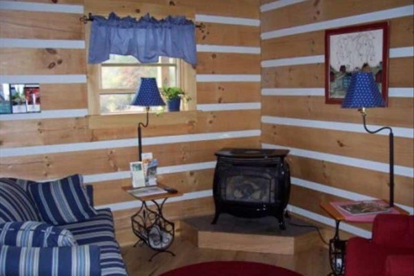 [Image: Locust Hill Cabin - Home Away from Home]