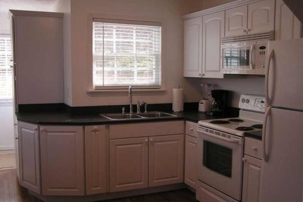 [Image: New Cottage in Serene Mountains Near New River Gorge]