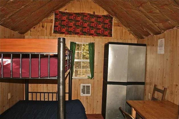 [Image: Cabin Rental at Abrams Creek Retreat]