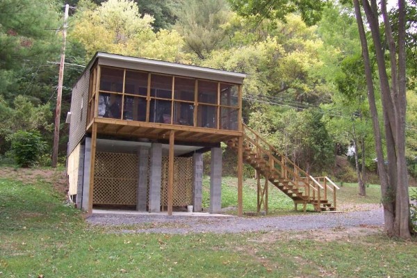 [Image: Cottage on Greenbrier River]