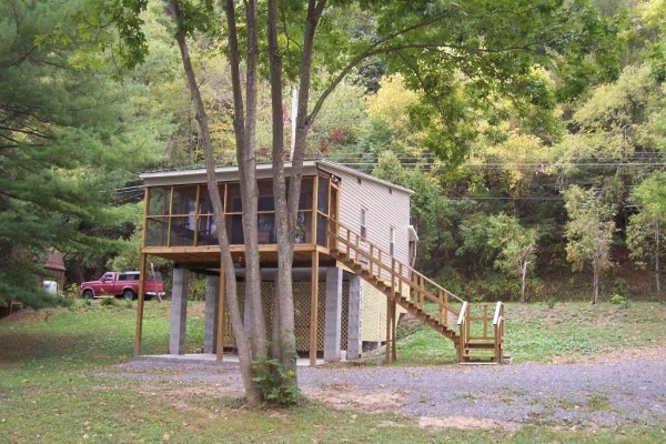 [Image: Cottage on Greenbrier River]