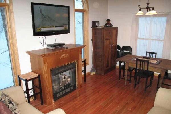 [Image: Close to Golf Course! 2 Bedroom/2 Bath W/ Hot Tub, Third Night Free]