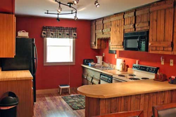 [Image: 'Edelweiss Haus' - 7 BR Home at Snowshoe Mountain - Perfect Location!]