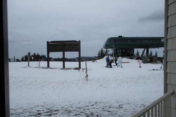 [Image: Ski-in Ski-Out Mountain Lodge 1st Flr, Slopeside*Great Location*1 Bdrm]