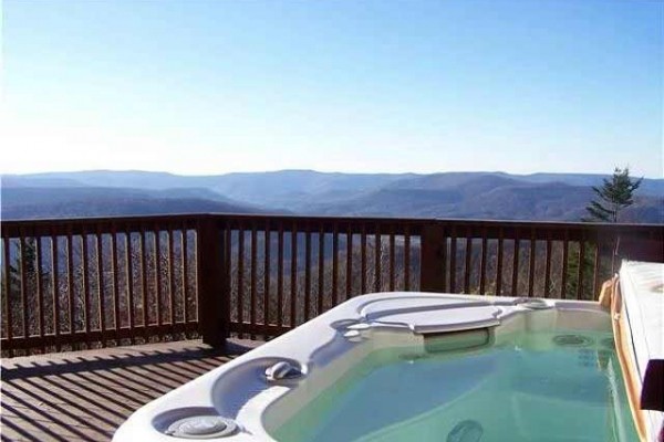 [Image: Absolutely Huge Western Views, Easy Slope Access, Out Door Hot Tub]