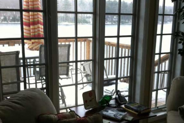 [Image: Beautiful Lakefront Home, Winter and Summer Fun!!!]