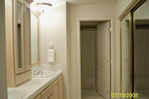 [Image: 2BR/2BA Arrow Point Condominium]