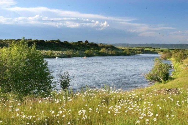 [Image: Idaho's Henry's Fork Ranch Offers Guests More Than All the Others.]