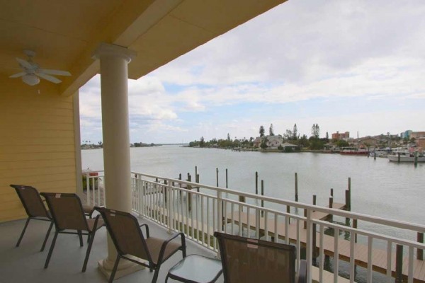 [Image: Gorgeous New Beach House with Elevator, Dock, and Lots of Space!]