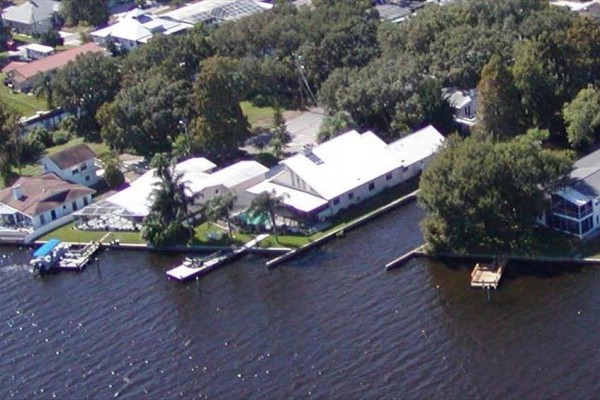 [Image: Tarpon Lake House with Dock, Heated Pool &amp; Games]
