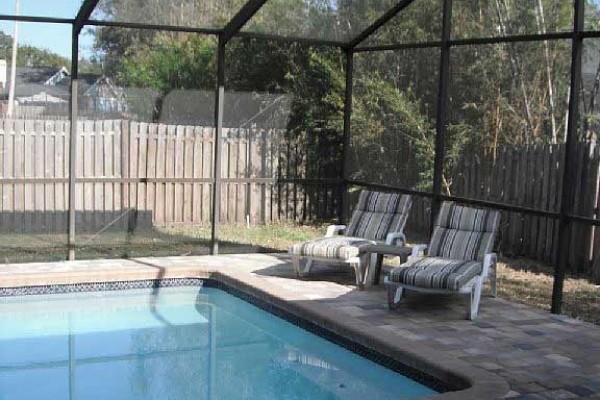 [Image: Large Palm Harbor, Heated Pool Home - New 2013]