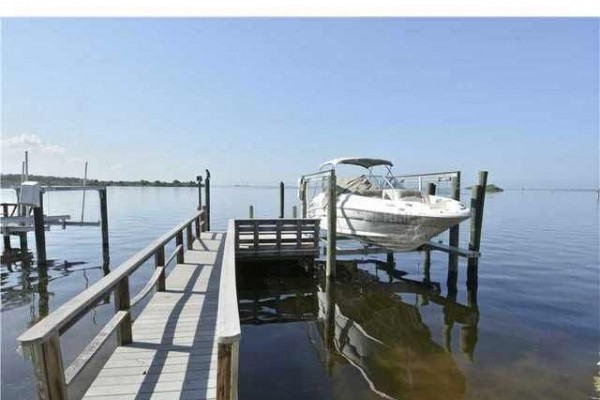 [Image: Magnificent Gulf of Mexico Oceanfront Home!]