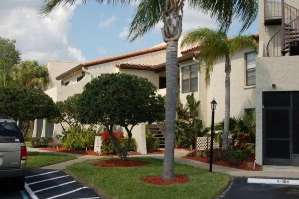 [Image: 'Paradise' Lake Tarpon Water Front Condo with 19' Boat]