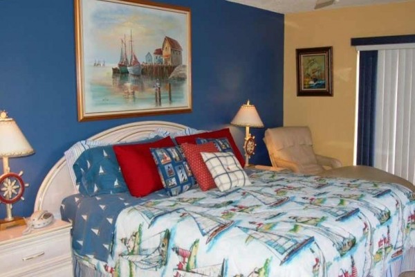 [Image: 'Paradise' Lake Tarpon Water Front Condo with 19' Boat]