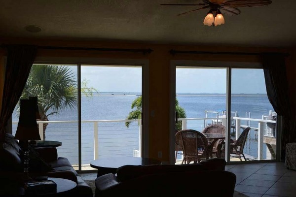 [Image: Gulf Front 3 Bedroom Home with Pool, Dock and Views for Miles!! 6 wk Min Stay]