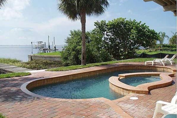 [Image: Gulf Front 3 Bedroom Home with Pool, Dock and Views for Miles!! 6 wk Min Stay]