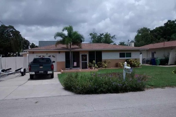 [Image: Beautiful Pool Home - Canal Access to Lake Tarpon]