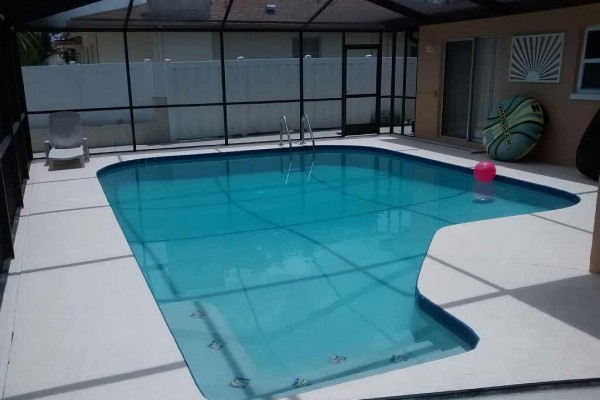 [Image: Beautiful Pool Home - Canal Access to Lake Tarpon]