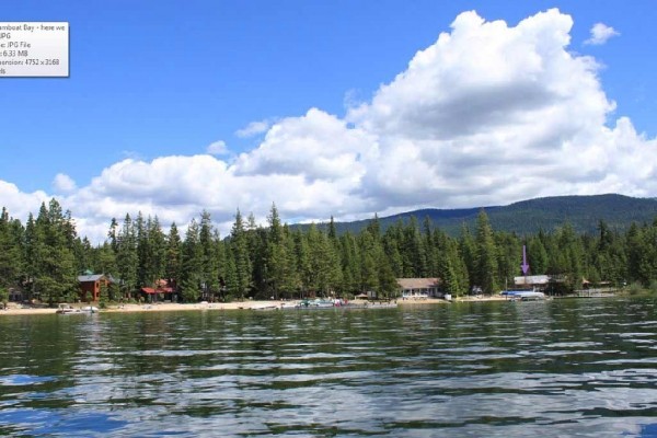 [Image: Spacious Beach Retreatâwith Gently Sloping Beach â on Steamboat Bay]