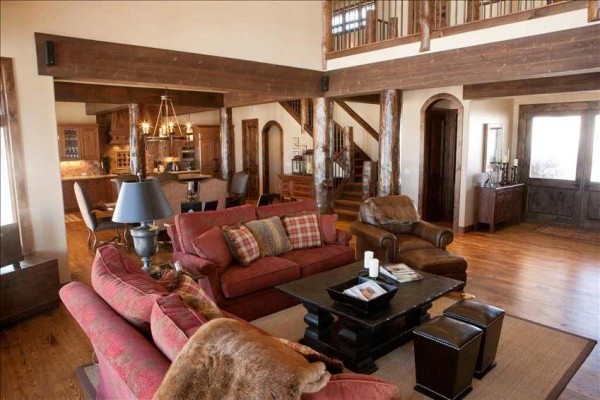 [Image: Luxury Western Home in Teton Valley]