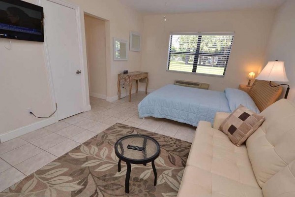 [Image: Royal Orleans 106 Just Furnished! Ground Floor &amp; Poolside-Across from Gulf!]