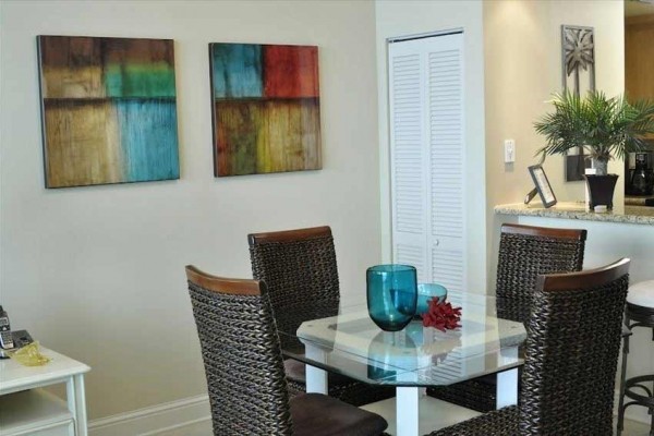 [Image: Best of the Best!!! 2 Bd + 2 Bunk! Very Clean! Ocean Front! Beach Chairs!]