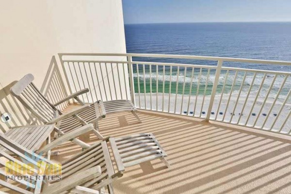 [Image: 1611 Aqua 2BR/Bunk/2BA Luxury Condo Free Beach Service]