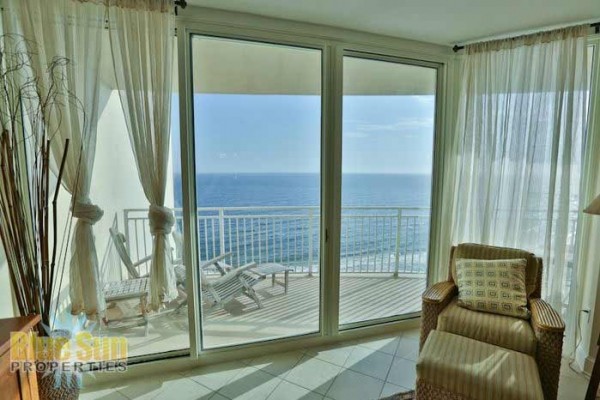 [Image: 1611 Aqua 2BR/Bunk/2BA Luxury Condo Free Beach Service]