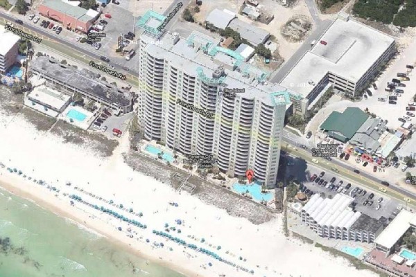 [Image: Luxuriant Beachfront Condo Right on the Gulf Coast and Right Next to Pier Park]