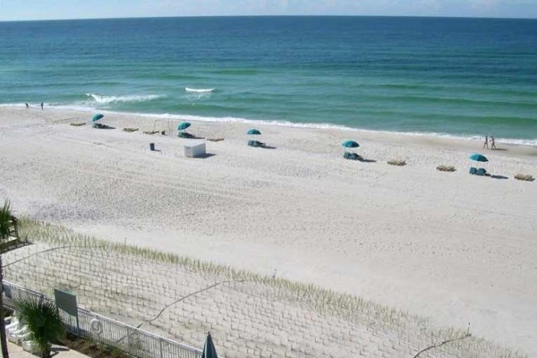 [Image: Near Pier Park-1.5BR/2BA Ocnfrnt Mstr BR-Free Beach Chairs Svc]