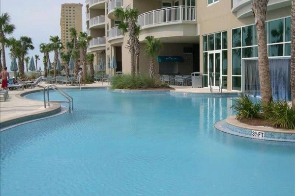 [Image: Near Pier Park-1.5BR/2BA Ocnfrnt Mstr BR-Free Beach Chairs Svc]