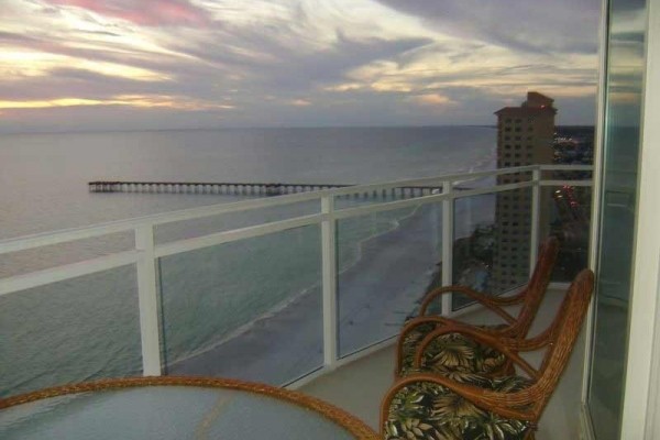 [Image: Aqua Penthouse - Walk to Pier Park - Free Beach Chairs!]